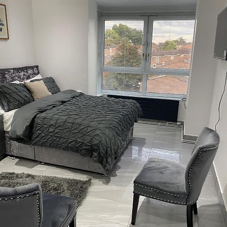 Luxurious 2-Bed Apartment In Woolwich London Luaran gambar