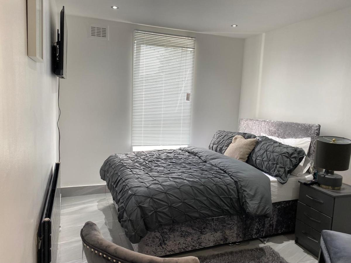 Luxurious 2-Bed Apartment In Woolwich London Luaran gambar
