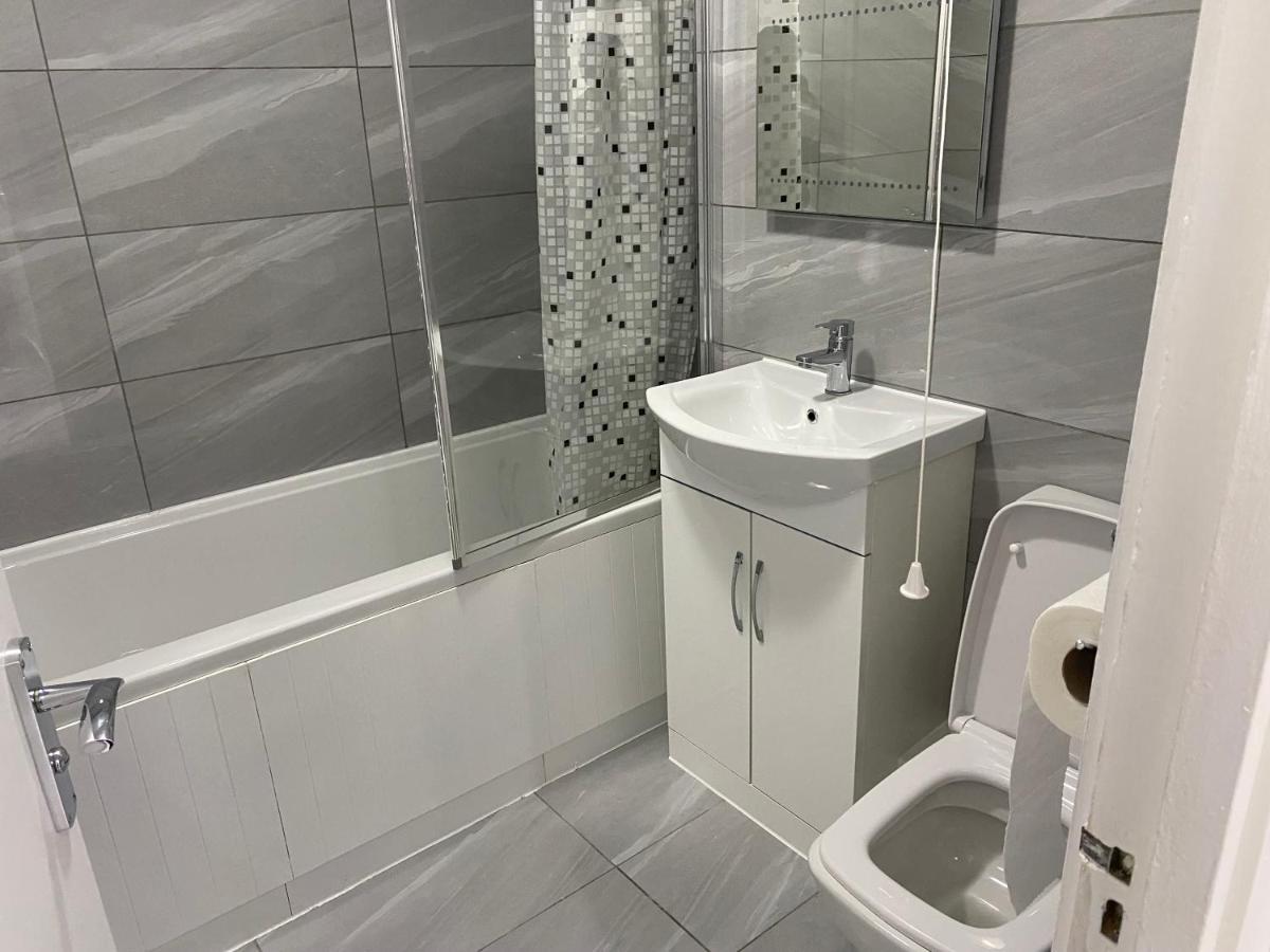 Luxurious 2-Bed Apartment In Woolwich London Luaran gambar