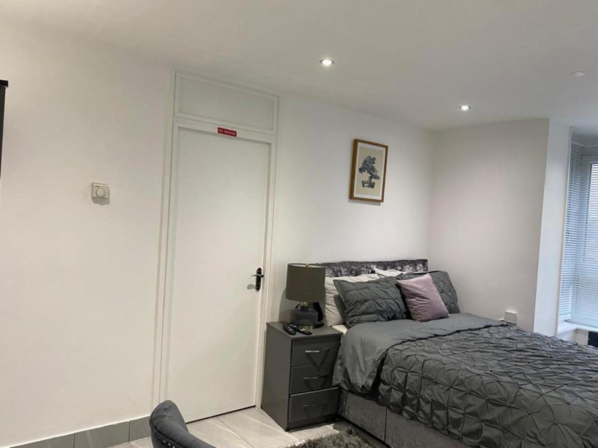 Luxurious 2-Bed Apartment In Woolwich London Luaran gambar