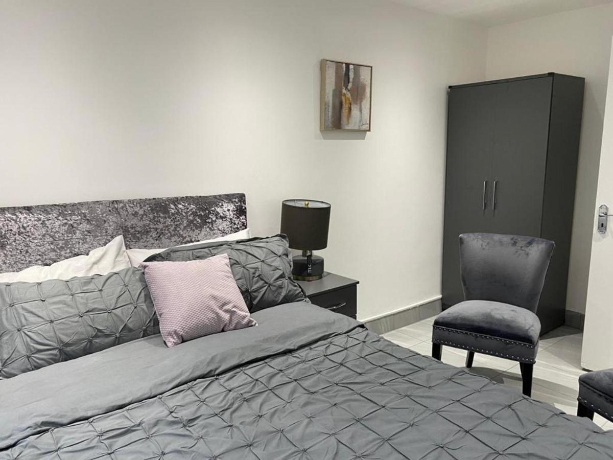 Luxurious 2-Bed Apartment In Woolwich London Luaran gambar